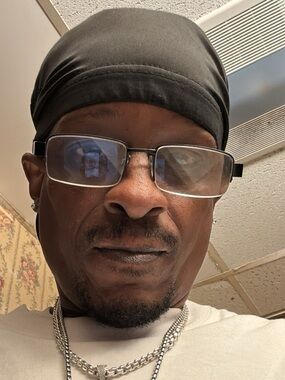 Meet your Posher, Isaac